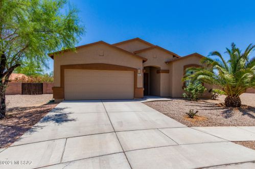 6421 Belle Star Pl, Tucson, AZ 85757-7674