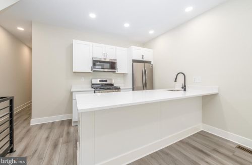 2020 16 St, Philadelphia PA 19121-2336 exterior