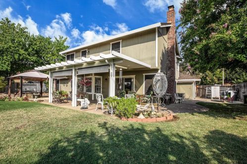 105 Goodell Rd, Folsom CA 95630-5221 exterior