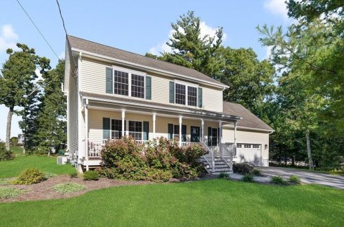 154 Shore Dr, Coventry, RI 02816-5533