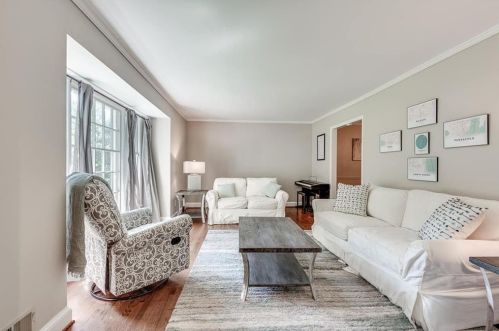 1998 Gainsborough Dr, Atlanta GA 30341-1017 exterior