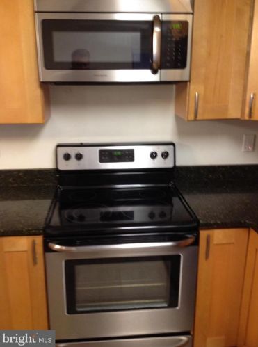 1693 Westwind Way, Mc Lean VA  22102-1605 exterior