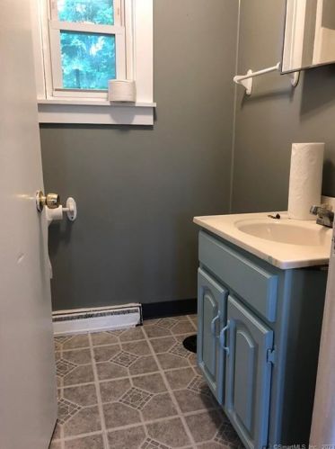 103 Reynolds St, Killingly CT 06239-2951 exterior