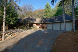 7673 Timber Bluff Dr, Ada, MI 49301-9358