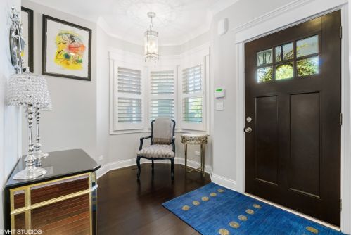 2767 Wilson Ave, Chicago, IL 60625-3744