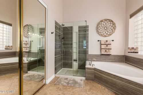 6372 Linda Ln, Chandler AZ 85226-5850 exterior