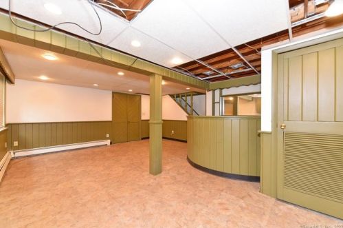 38 Wellwyn Dr, Portland CT  06480-1727 exterior