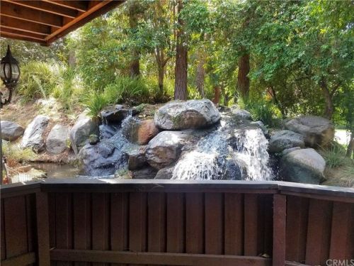 2710 Pine Creek Cir, Fullerton, CA 92835-2927