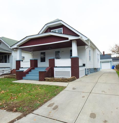 3391 127th St, Cleveland, OH 44111-2621