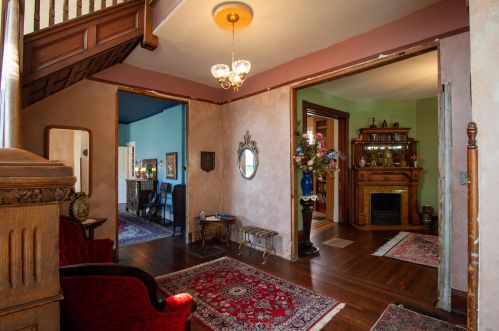 2735 State St, Milwaukee WI 53208-3549 exterior