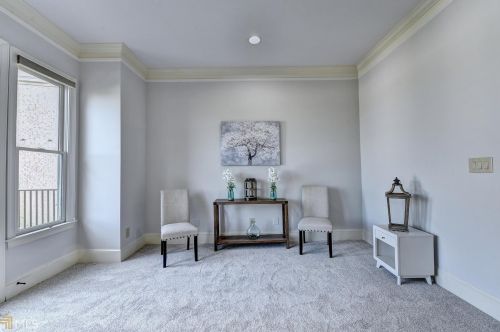 6033 City Walk Ln, Atlanta GA 30328 exterior