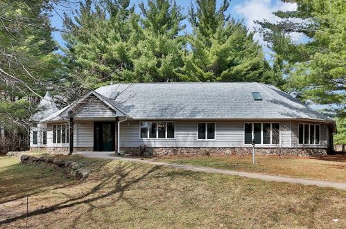 2889 377th Ave, Stanford, MN 55080-8719