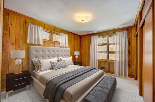 8660 Kildeer Ct, Milwaukee WI 53209-1320 exterior