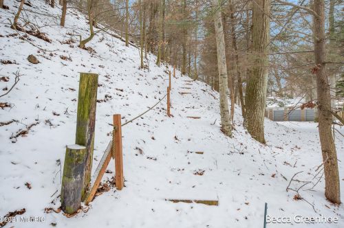 779 Scenic Dr, Meskegon MI 49445-8630 exterior