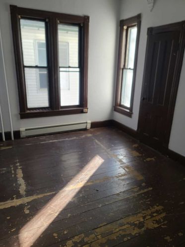 126 Gdn St, Poughkeepsie NY 12601-1931 exterior