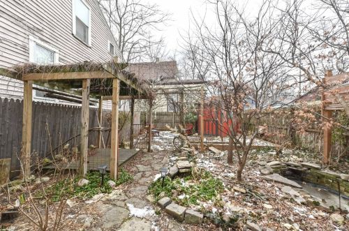 309 Mineral St, Milwaukee WI 53204-1739 exterior