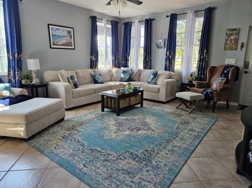 2125 Glen Ridge Dr, Fort Pierce FL  34952-8023 exterior