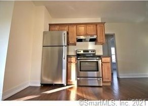 469 East St, New Britain CT 06051-2404 exterior