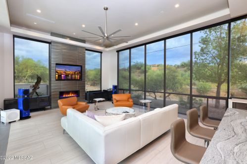 4911 Mission Hill Dr, Tucson AZ  85718-2607 exterior