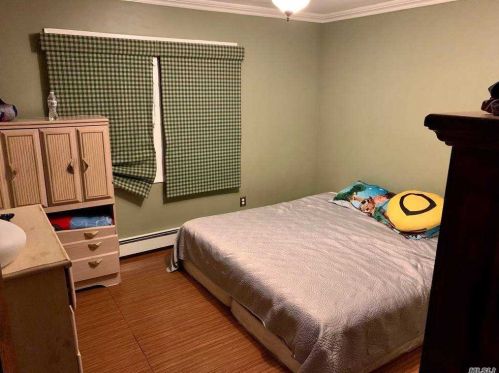 104 2 St, Huntington Station NY 11746-1408 exterior