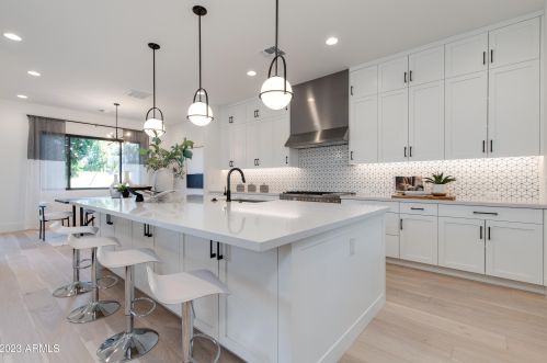 3833 33rd St, Phoenix AZ  85018-5003 exterior