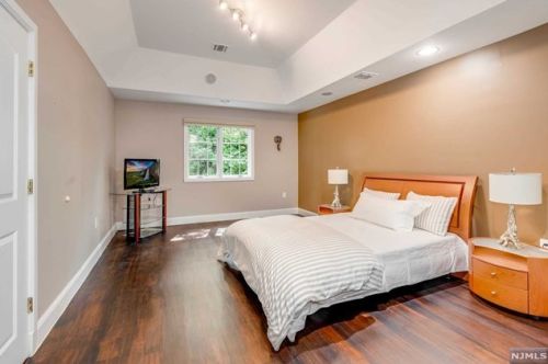 3 Pne Ter, Demarest NJ 07627-1214 exterior