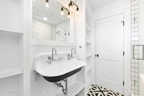 12 Packer Ave, Locust NJ  07760-2004 exterior