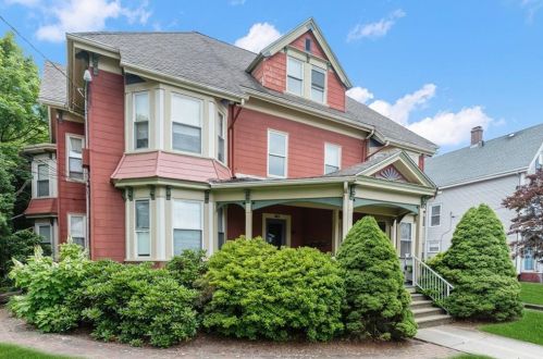 181 Carrington Ave, Woonsocket RI  02895-4535 exterior