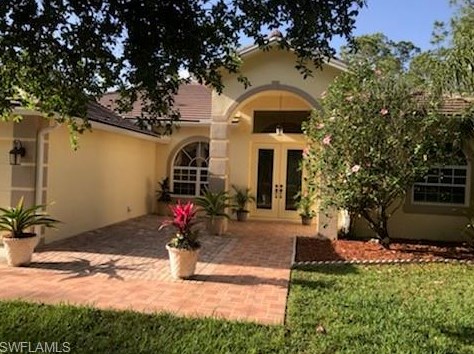 4231 6th Ave, Naples, FL 34120-9030