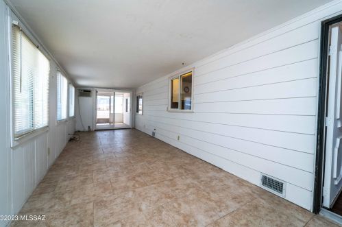 101 Mora Dr, Green Valley AZ 85614-4317 exterior