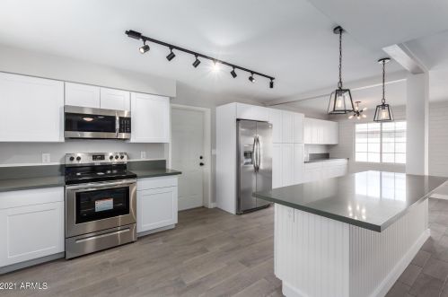 700 Oakland St, Chandler AZ  85225-4794 exterior