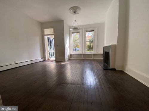 802 A St, Washington DC  20003-1340 exterior