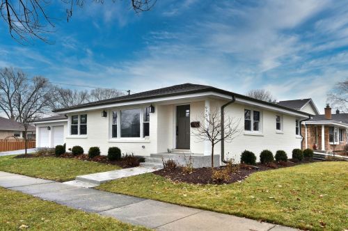 973 Prospect Ave, Elmhurst IL  60126-5030 exterior