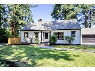 5135 Buddington St, Portland, OR 97219-7351