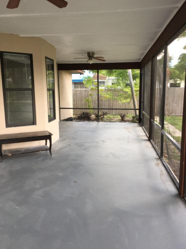 2437 Monterrey Ln, Fort Pierce FL 34953-2032 exterior