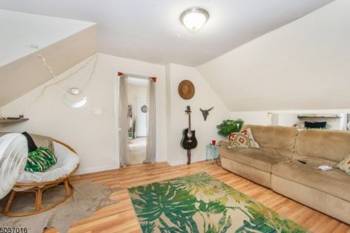 5 Joyce St, Town Center NJ 07052-5221 exterior