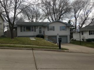 9607 Nina St, Omaha NE  68124-3748 exterior