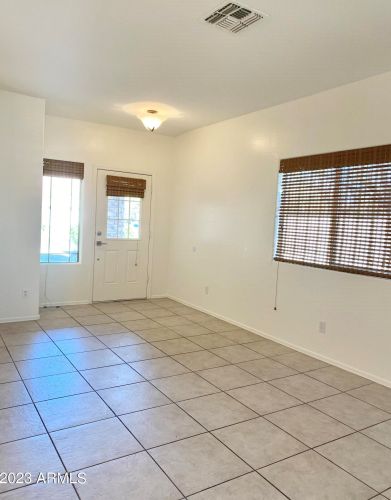 3323 Roadrunner Dr, Chandler AZ  85286-5760 exterior