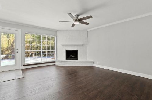 1717 Crowberry Dr, Dallas TX  75228-3741 exterior