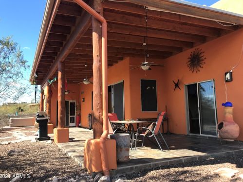 45231 18th St, Phoenix AZ 85022-4560 exterior