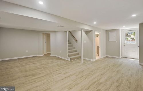 10300 Insley St, Silver Spring MD  20902-4931 exterior