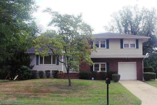 512 Elizabeth St, Oakhurst, NJ 07755-1399