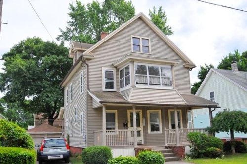 61 Somerset St, Springfield, MA 01108-2615