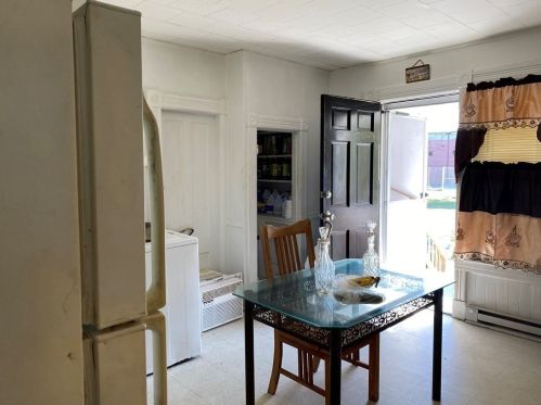 89 Ashley St, Springfield MA 01105-1572 exterior