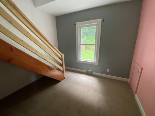 612 Hazel St, Pittsburgh PA  15122-2012 exterior