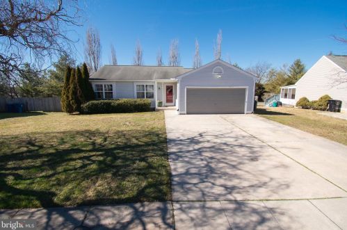 226 Prestwick Ln, New Castle, DE 19720-3032