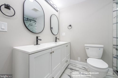 1621 10th St, Philadelphia PA 19148-1132 exterior