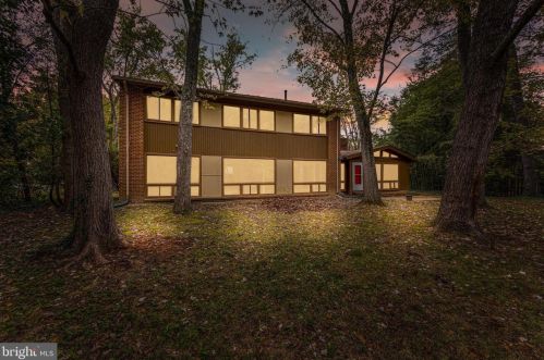 3409 Wessynton Way, Alexandria VA  22309-2239 exterior