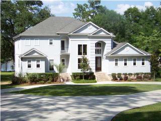 4011 Lakefront Dr, Mobile, AL 36695-8680