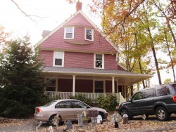 106 Gibbs St, Newton, MA 02459-1928